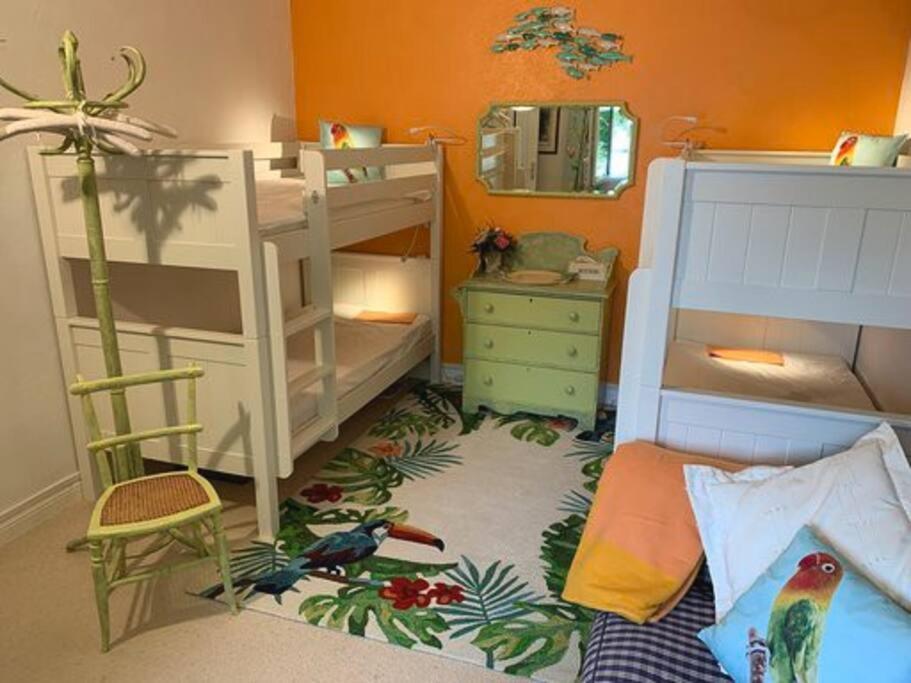 Gite 2-4 Couchages Situe Dans Un Magnifique Jardin Saint-Vivien  Luaran gambar